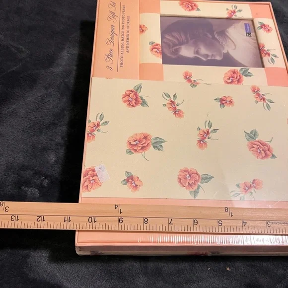NWT Thompson Floral Photo Frame Set - Orange and Cream - Picture 12 of 12